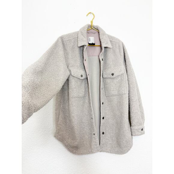 Vuori Sycamore Shirt Jacket Size Medium Taupe Sherpa Snap Button Oversized - Picture 10 of 12